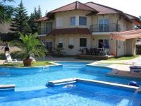 Happy Sun Medencés Apartman - Ferienwohnung Siófok
