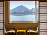 Japanese-Style Room with Lake View(Buffet Dinner & Breakfast Included)