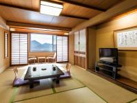 Family Room Selected at Check-in with Lake View(Buffet Dinner & Breakfast Included)