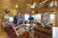 Amazing Mtn Views Cabin Sleeps 4 Hot Tub Deck - B&B Pigeon Forge