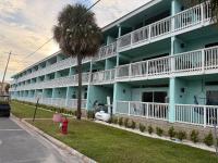 Salty Pelican at Park Place Condo 121 - B&B Cedar Key