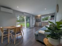 Beachside Bliss - Two Bedroom Apartment - B&B Napier City
