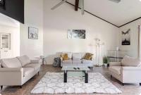 Spacious family home, quiet and neighborhood - B&B Yukon