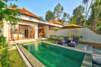 Wanasari Villa Ubud - Bed and Breakfast Pinggan