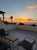 Sea View Apartment -Sea La Boho - Bed and Breakfast Chlórakas
