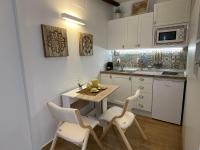 Romántico Ático Terraza privada y Cochera Gratis - B&B Granada