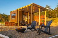 Widgereedoo Farm- Safari Sunset Tiny Home - B&B Tahmoor