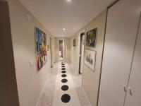 Spacious Apartment with Private Entrance & Free Parking - B&B Mölndal