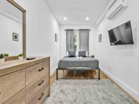 Private Bedroom in large modern Brooklyn Brownstone! - B&B Brooklyn