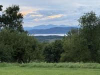 Sunny garden apartment near Mt Philo, Charlotte - B&B Charlotte