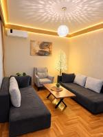 Two-Bedroom Deluxe Apartment with Garden View