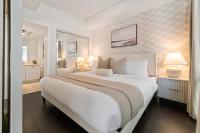 Chic Bay St Home Bright Modern & Cozy - B&B Toronto