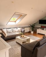 Green Door Loft Stilvolles 160 m2 Apartment Balkon Gartenblick Workstation Hundefreundlich - B&B Ibbenbueren
