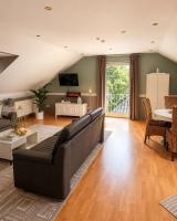 Green Door Loft Stilvolles 160 m2 Apartment Balkon Gartenblick Workstation Hundefreundlich - B&B Ibbenbueren