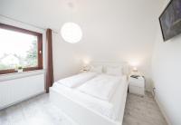 One-Bedroom Apartment with Balcony