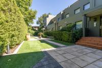 Modern Apt in the Heart of Old Kingston - Hosted by CanStay - Ferienwohnung Kingston