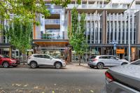 Bright Loft-Style Apartment with Gorgeous View - Hosted by CanStay - B&B Canberra