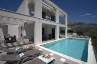 Luxury Villa Mandy with Heated Pool, Jacuzzi & Sauna - Split - B&B Žrnovnica