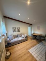 Laubushof - Wunderschöne Ferienwohnung "Bachrauschen" im Grünen - Ferienwohnung Villmar