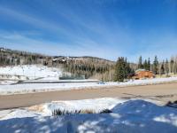 Cozy Retreat with Scenic Views- Prestige Vacations - B&B Brian Head