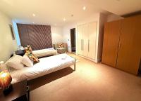 Westminster Three-Bedroom Apartment - Chambres d'hôtes Londres