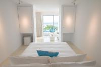 Habitación Doble Deluxe con balcón y vistas al mar
