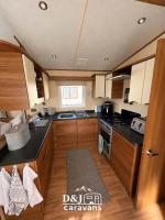 Happy Days Caravan Park - D&J Holiday Home - Sleeps 8 - Towyn - B&B Kinmel Bay
