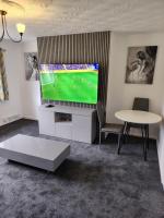 3 Bed Apt for Contractors & Business Bridgend - Ferienwohnung Blackmill