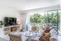 Heart of Sunshine Spacious Apt Pool and Garden - B&B Sunshine Beach