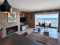 Port de Hyères - Terrasse vue mer, 2 SDB & parking privé - Plage à piéd - Chambres d'hôtes Hyères