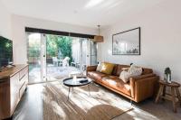 The Sunshine Bungalow Beautiful Noosa Home - Chambres d'hôtes Sunshine Beach