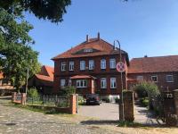 Modernes Apartment in historischem Haus mit Küche, WLAN & Parkplatz bei Hannover - Bed and Breakfast Isernhagen-Süd