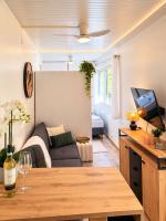 Auszeitnow Tiny Homes im Seecontainer - Garten & Parkplatz - B&B Schaerding