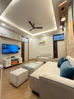 Salt House Jaipur Boutique 2BHK Jacuzzi PS5 - Chambres d'hôtes Jaipur