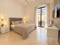 Airport International Room -Free parking - B&B Napoli