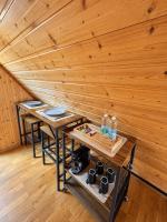 Cosmic Living Hideaway Cozy Attic with Parking & Wi-Fi - B&B Zwickau