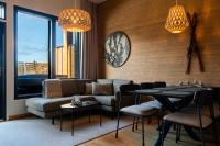 Le Chalet Lingonberry D4 Ski-in Ski-out, Hot Tub by Aavalevi - B&B Levi