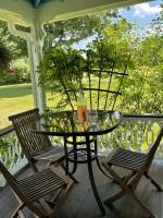 Hoppy Hill Farm House - B&B Dover Plains