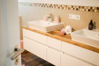 Ferienhaus Zum alten Kuhstall - B&B Hayingen