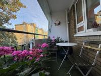 Central Camden 3-Bedroom Apartment with Balcony-Sleeps 8 - B&B London