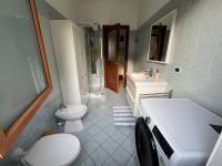 Casa Arnold Apartment with Garden near Lake Maggiore - Chambres d'hôtes Leggiuno