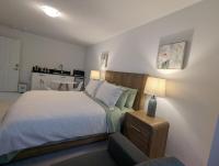 Cozy Private Suite 10 Min to 401 With Free Parking - B&B Kitchener