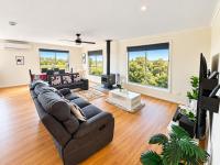 Carlenes Getaway Lake Views, Beach & Games Hub - B&B Loch Sport