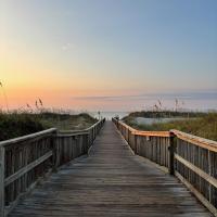 Beach Condo - Oceanside Pool - Resort Amenities - Steps to the Beach - Chambres d'hôtes Hilton Head