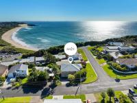 Seaclusions at South One Mile Beach - B&B Forster