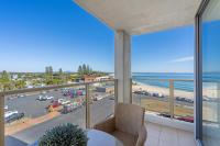Ebbtide 25 - Beachfront, pool & fantastic views! - Chambres d'hôtes Forster