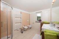 Apartment with Lake View