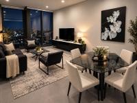 Luxurious Sydney CBD Skyline View Gym Pool Free Parking - B&B Sydney