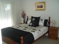 Deluxe Queen Room 1