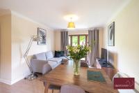 Maidenhead 2 Bed Ground Floor Flat - Chambres d'hôtes Maidenhead
